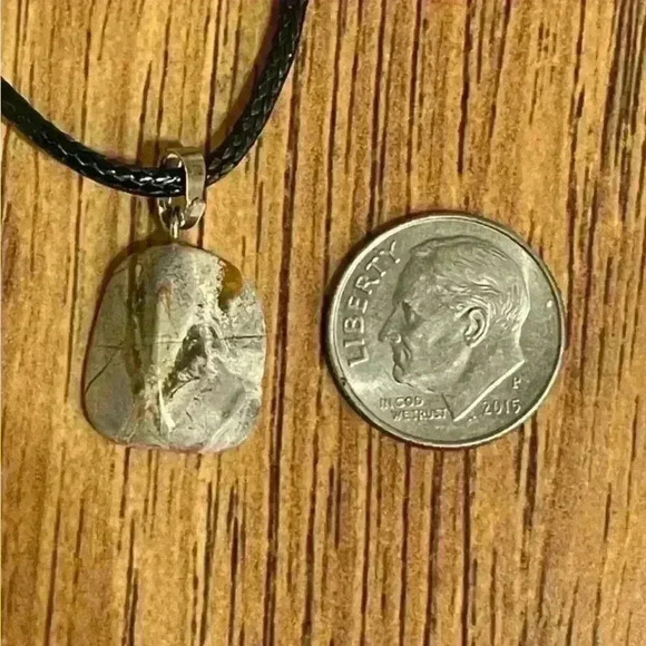 Picasso Stone Pendant Necklacee - Picture 5 of 6
